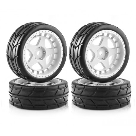 SUPER GRIP+FIFTEEN52 TURBOMAC WHEEL (OFF+6)