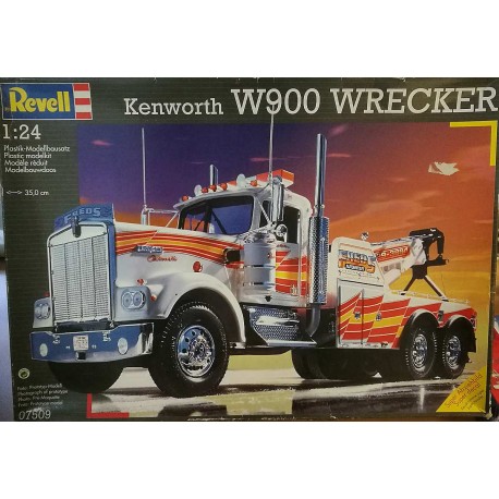 Revell 1/24 Kensworth W900 Wrecker