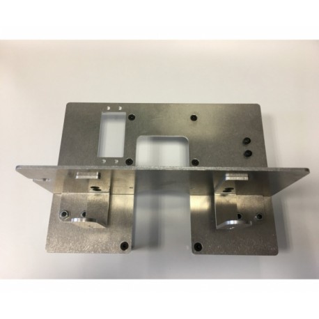 Carson 1:14 Alum. 2/3Axle Mainplate/Batt.Hold.